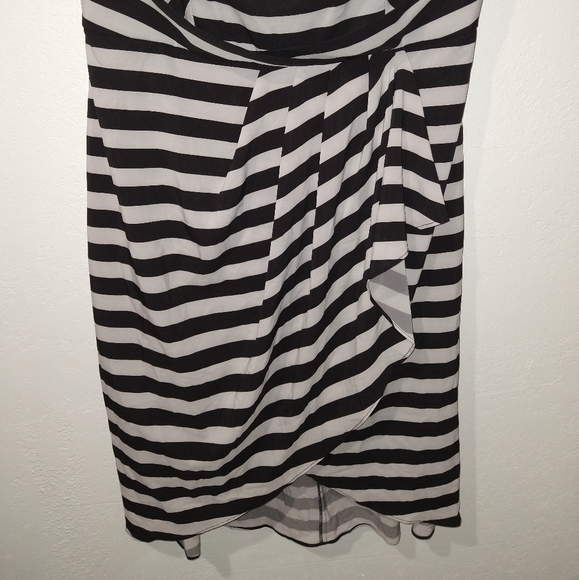 NWT CITY CHIC Faux Wrap Black/Grey Dress - Picture 5 of 9